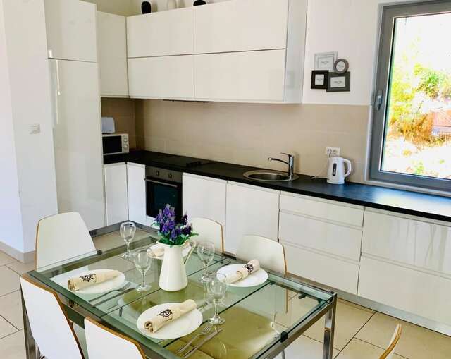 Апартаменты Lavender Bay Apartment C11 Дони-Моринь-11
